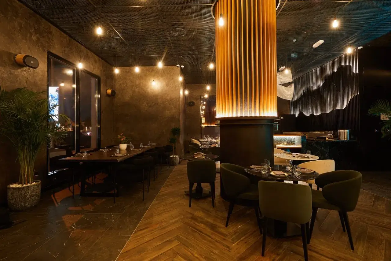 OAK Restaurant — 3