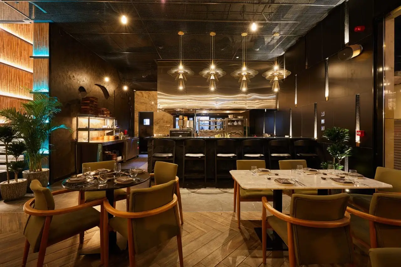 OAK Restaurant — 4